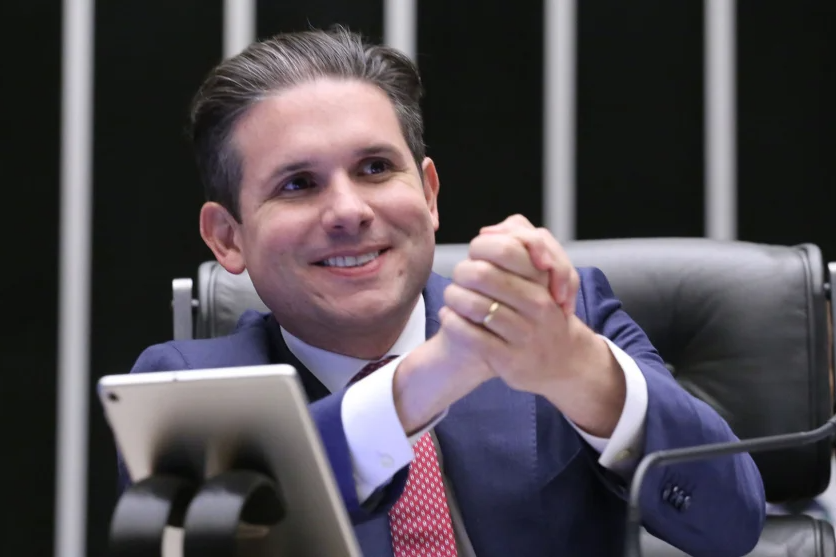 Câmara acelera PEC do fim da escala 6x1