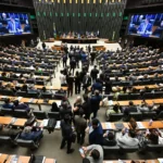 Câmara acelera PEC do fim da jornada 6x1