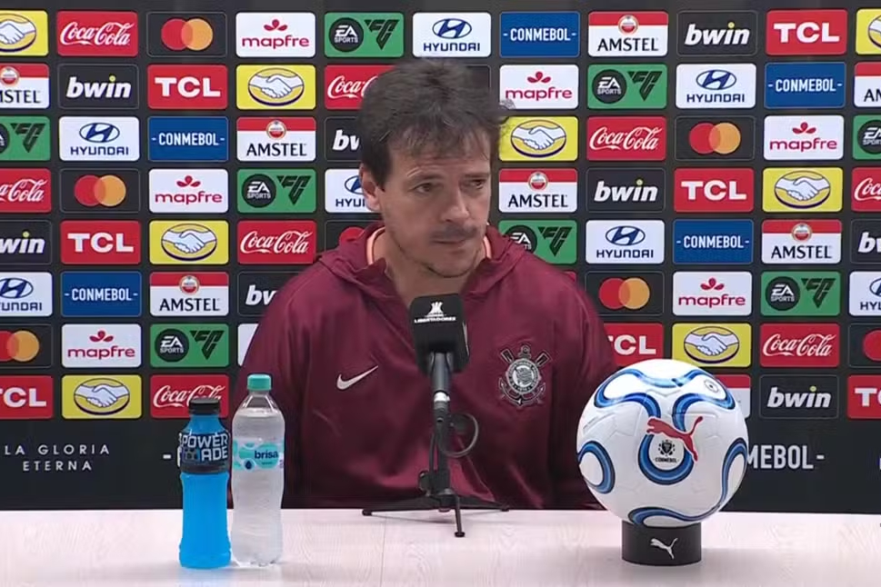 Diniz exalta raça do Corinthians na Colômbia