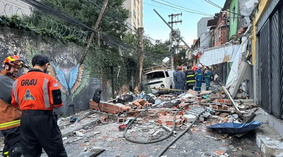 Explosão no Jaguaré deixa morto e 46 imóveis atingidos
