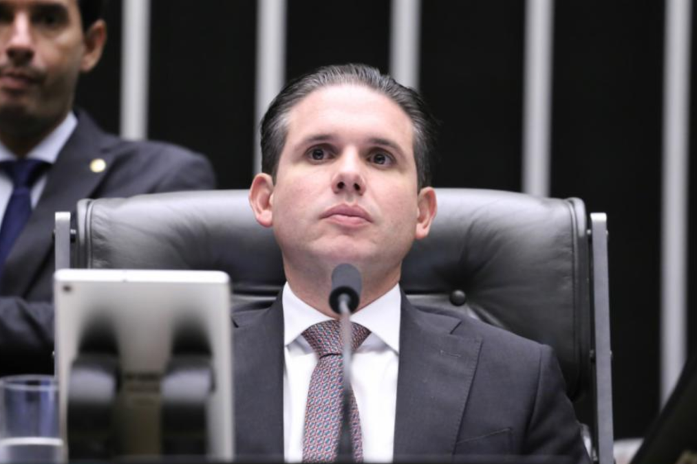 Hugo defende acordo para fim da escala 6x1