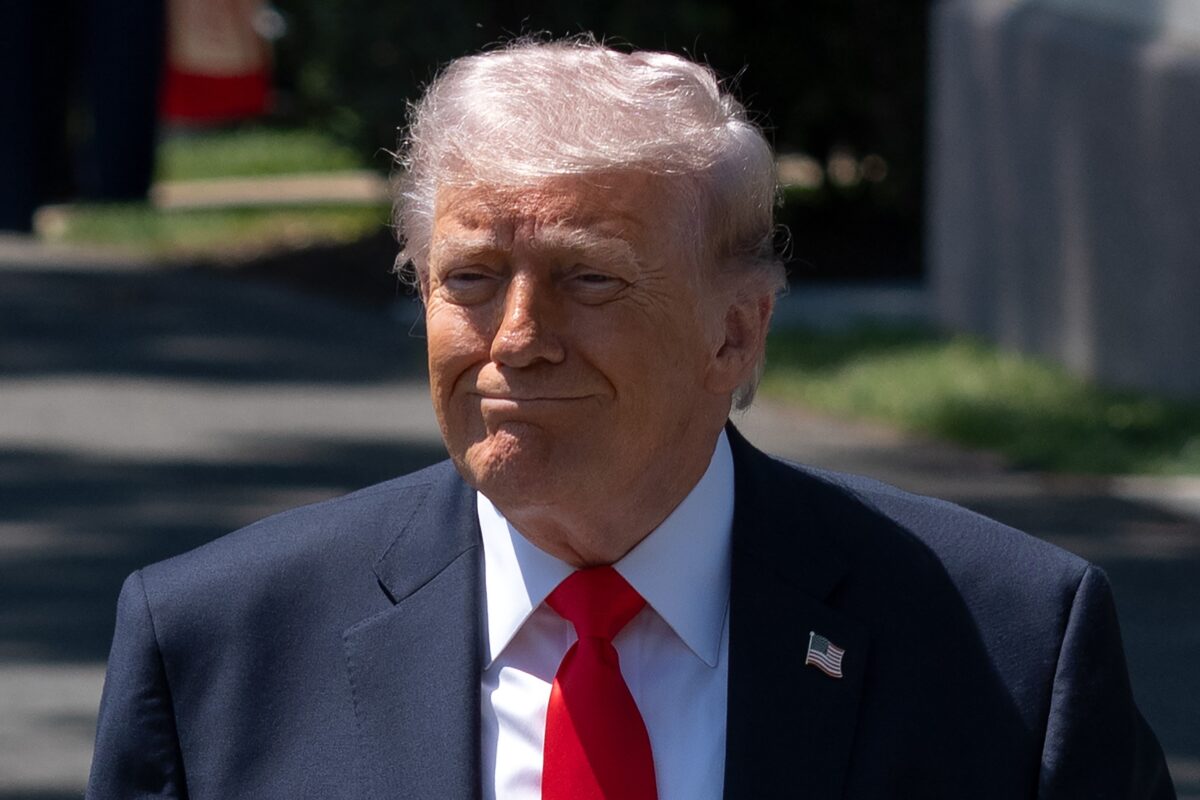 Irã propõe acordo sobre Ormuz, mas Trump rejeita