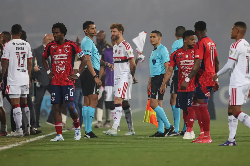 Jogo do Flamengo na Libertadores é suspenso