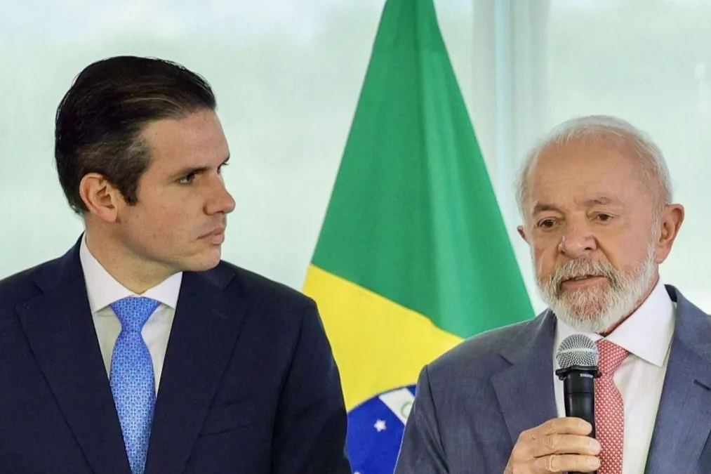 Lula e Hugo discutem hoje texto da PEC 6x1