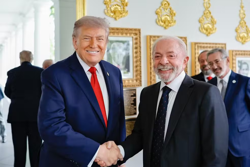 Lula e Trump discutem economia e comércio