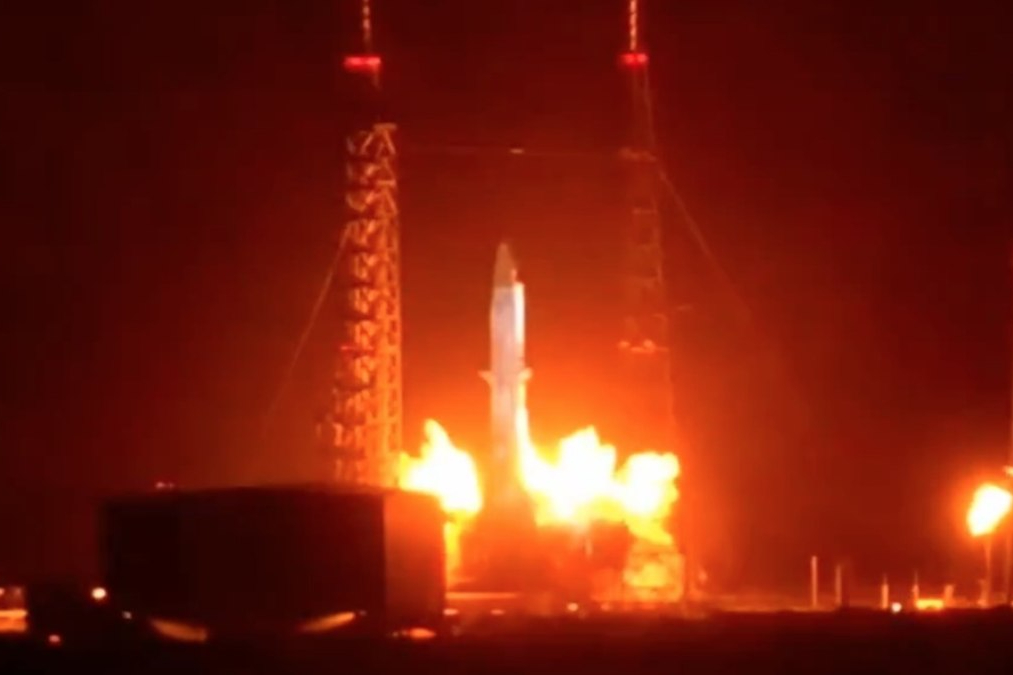 Nave da Blue Origin explode em teste na Flórida