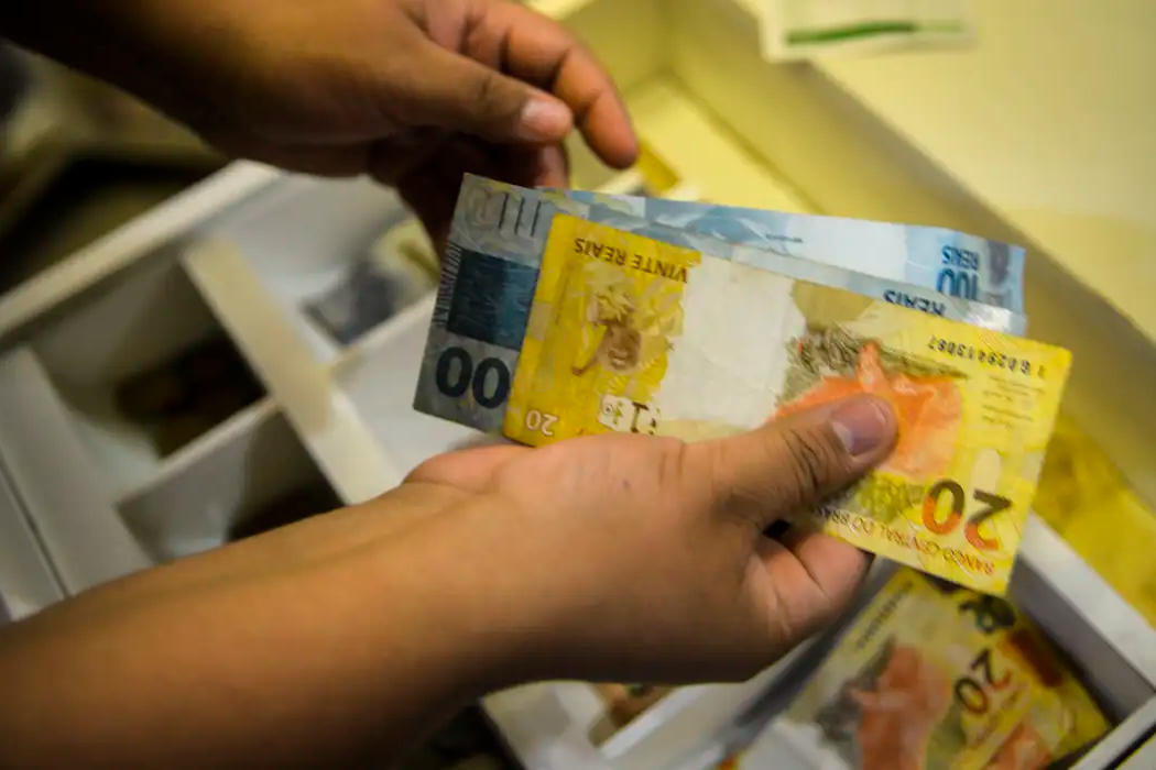 Novo Desenrola renegocia R$ 12 bilhões