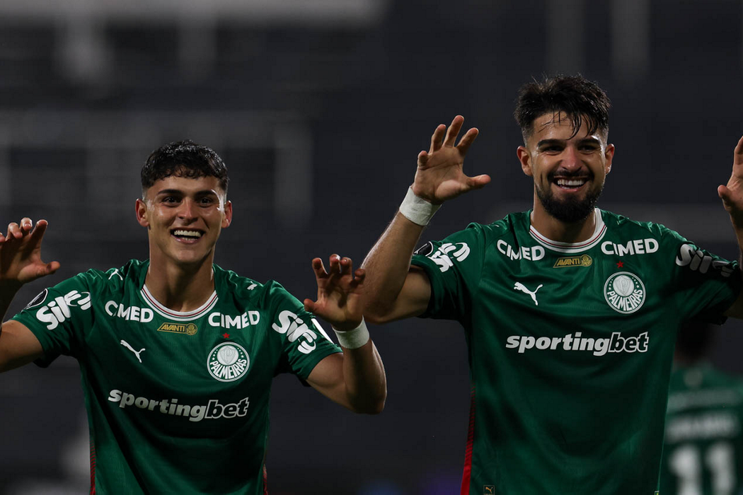 Palmeiras vence e lidera grupo na Libertadores