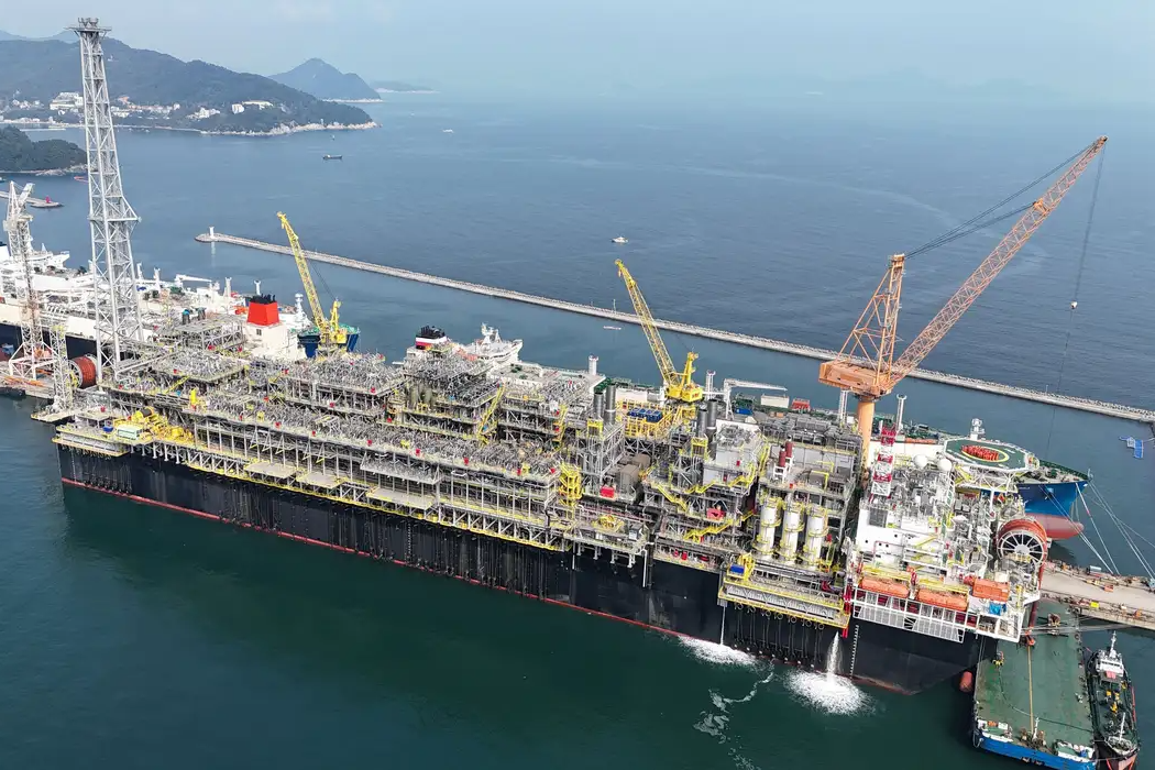 Petrobras inicia P-79 e amplia produção no país