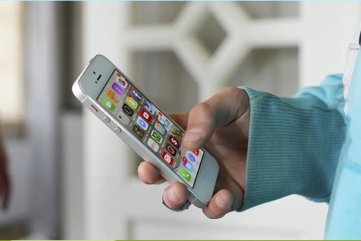 Imposto: IR 2026 pode ser declarado pelo celular