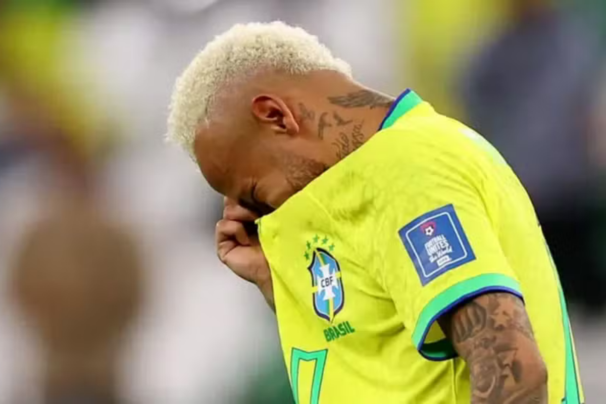 Esporte: Neymar trata edema antes da Copa