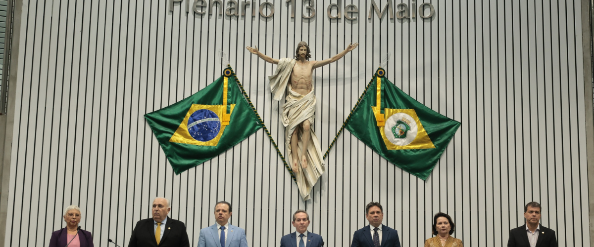 Saúde: Unimed Fortaleza é homenageada pelos 48 anos