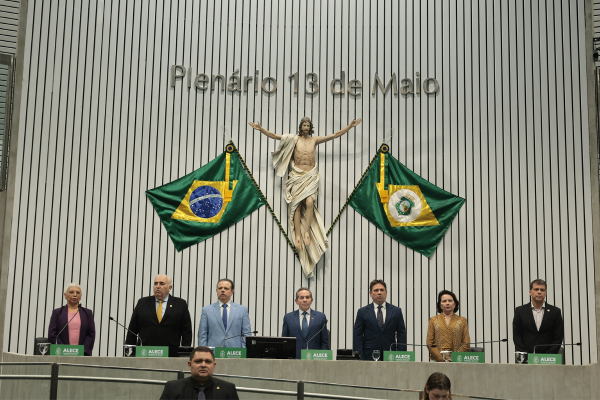 Saúde: Unimed Fortaleza é homenageada pelos 48 anos