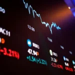 Mercado: Ibovespa tenta reação após oito semanas de queda
