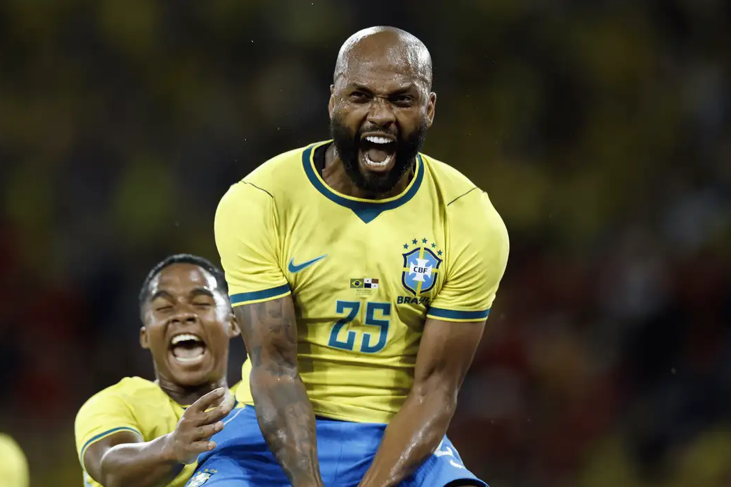 Brasil goleia Panamá em despedida antes da Copa