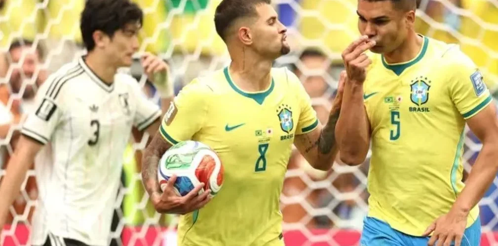 Brasil vence Japão e avança às oitavas da Copa