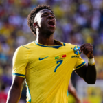 Copa: Brasil sofre, mas Vini Jr salva empate