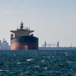 Oriente: Irã alerta navios no Estreito de Ormuz