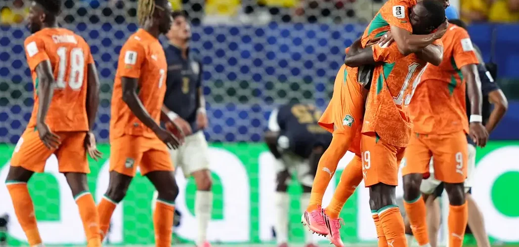 Costa do Marfim vence Equador no fim pela Copa