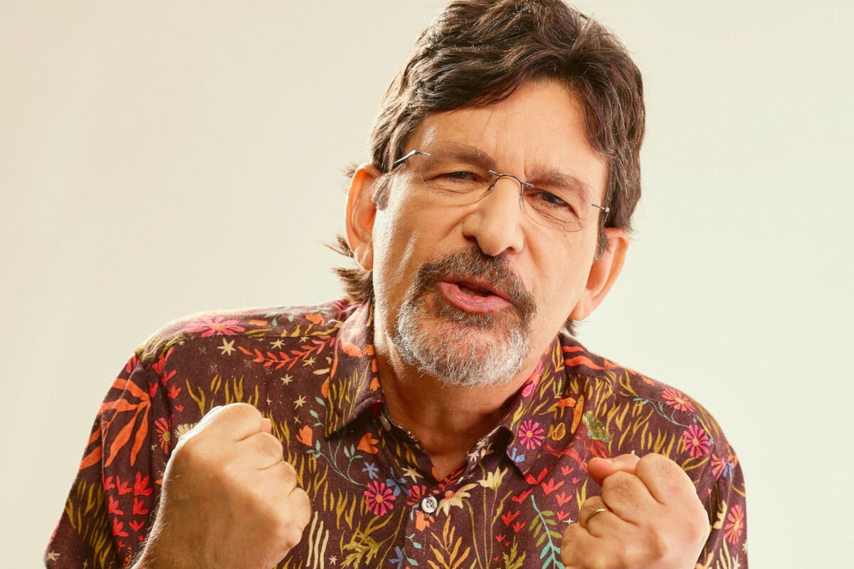 Jessier Quirino abre Feira do Cordel em Fortaleza