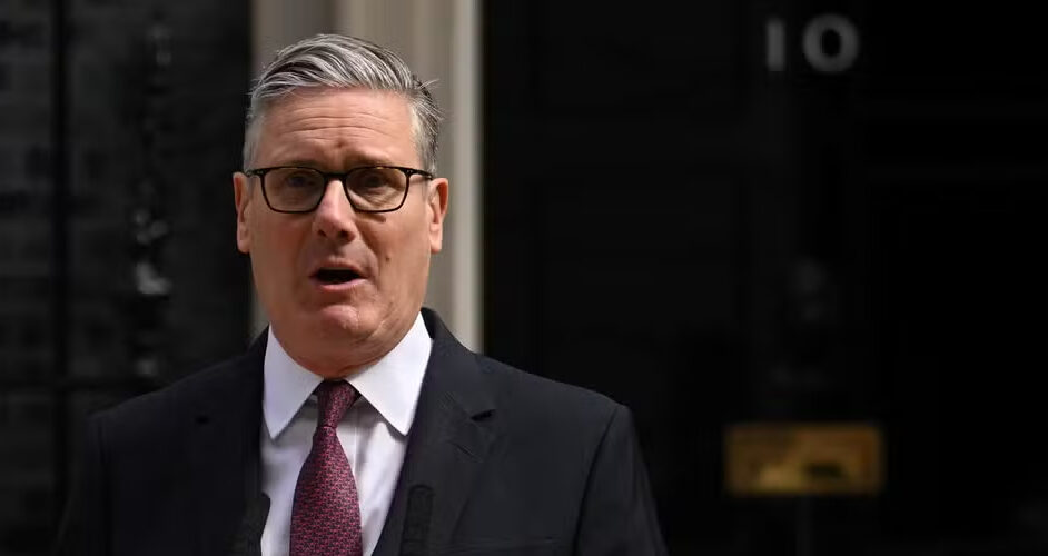 Keir Starmer anuncia renúncia ao governo britânico