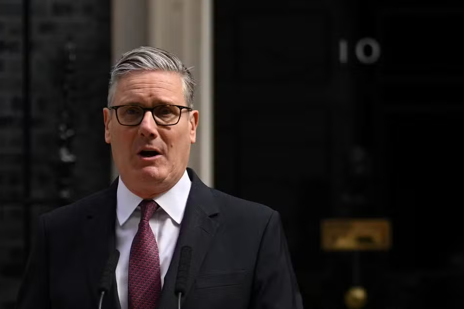 Keir Starmer anuncia renúncia ao governo britânico