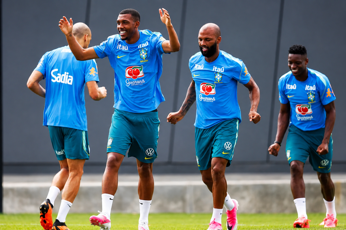 Neymar segue fora dos treinos do Brasil na Copa