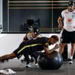 Copa: Neymar fará exame antes de voltar aos treinos