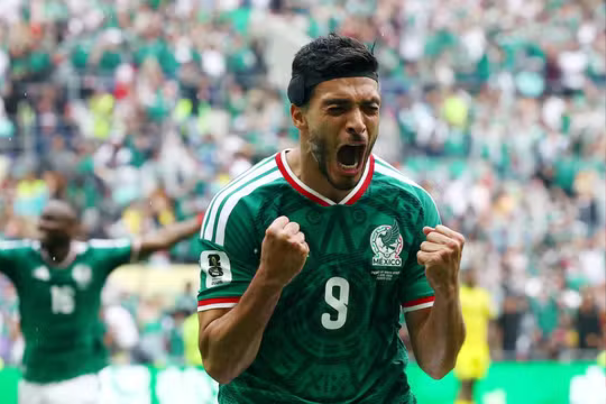 Copa: México vence estreia com festa e expulsões
