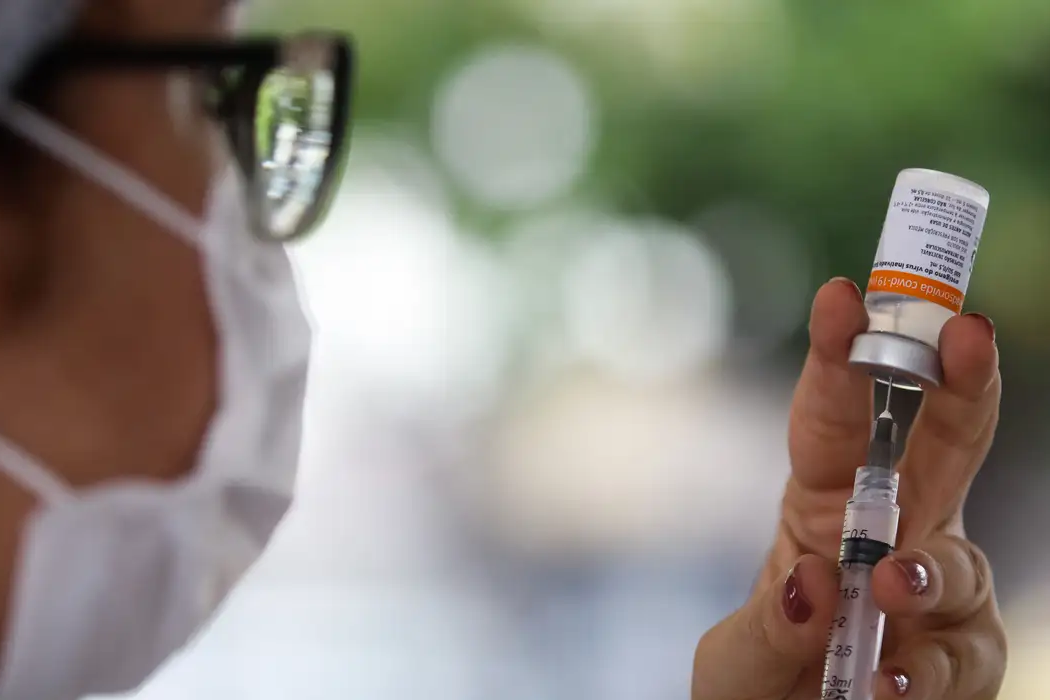 Anvisa atualiza vacinas contra novas variantes