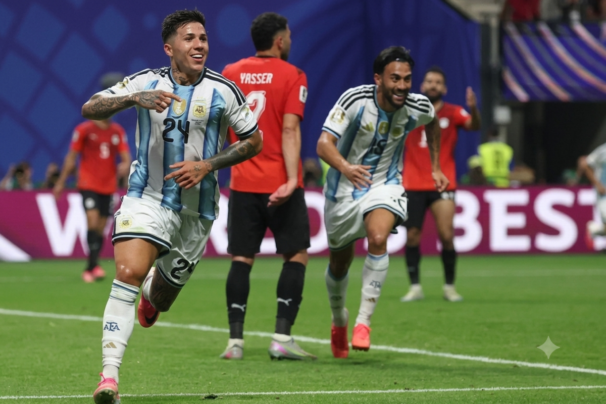 Argentina vira nos acréscimos e avança às quartas