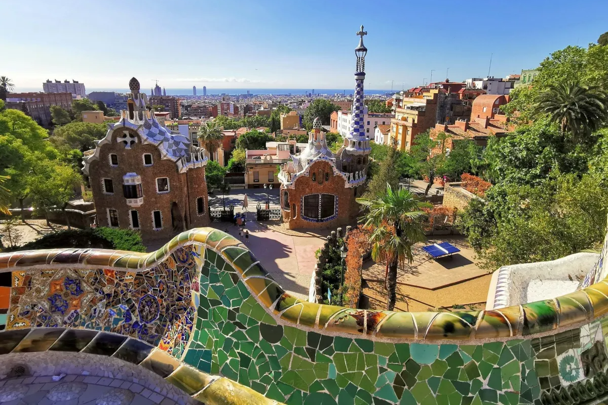 Barcelona limita turistas a 16 milhões por ano