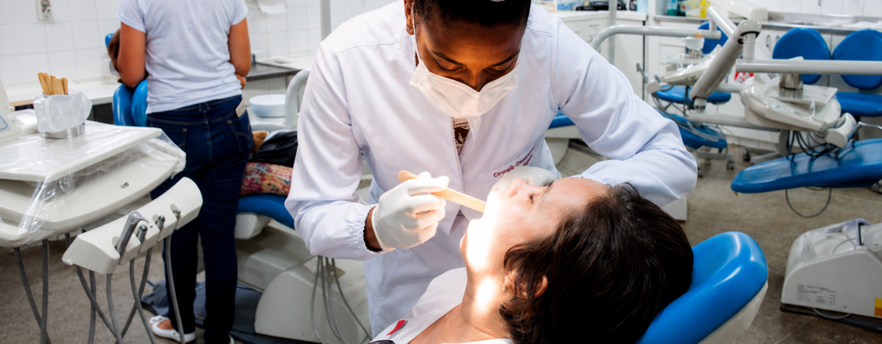 Castanha de caju pode revolucionar materiais odontológicos