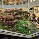 Exposição de dinossauros estreia no RioMar Fortaleza