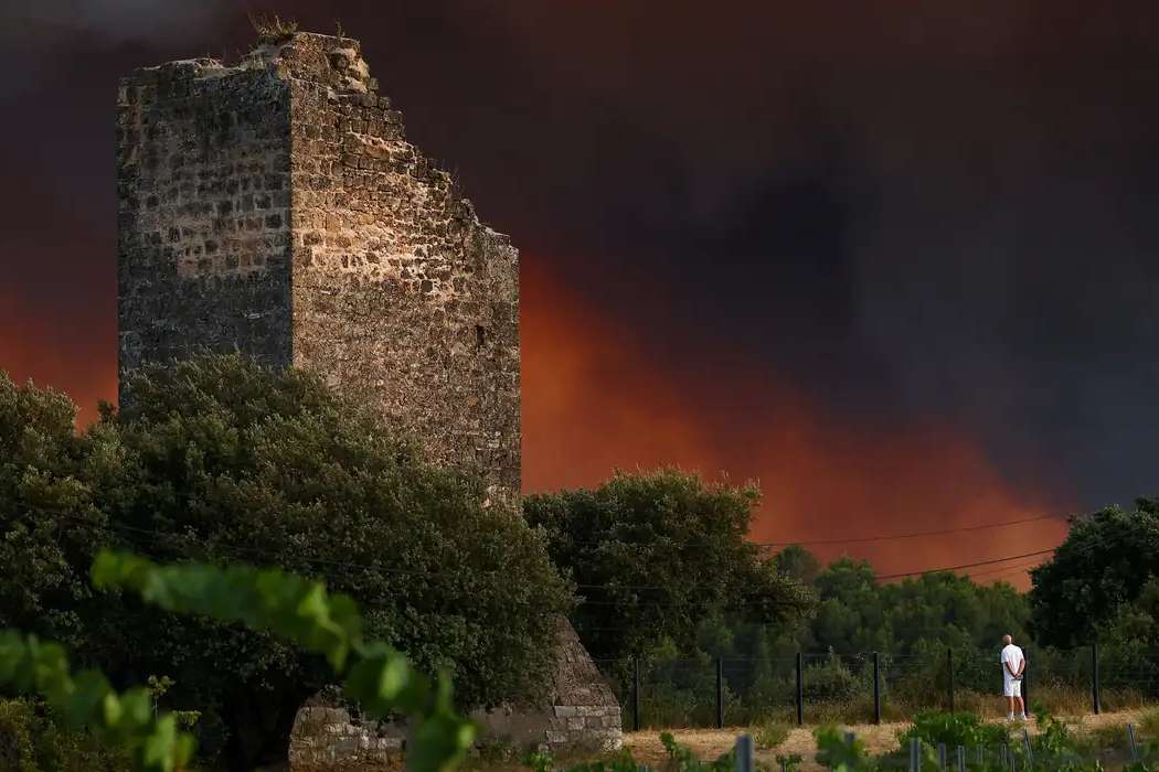 Incêndios avançam e ameaçam região de Bordeaux