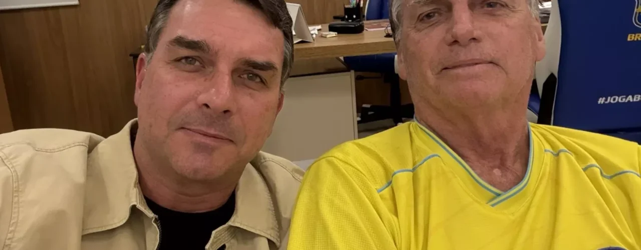 Moraes suspende visitas de Flávio a Bolsonaro