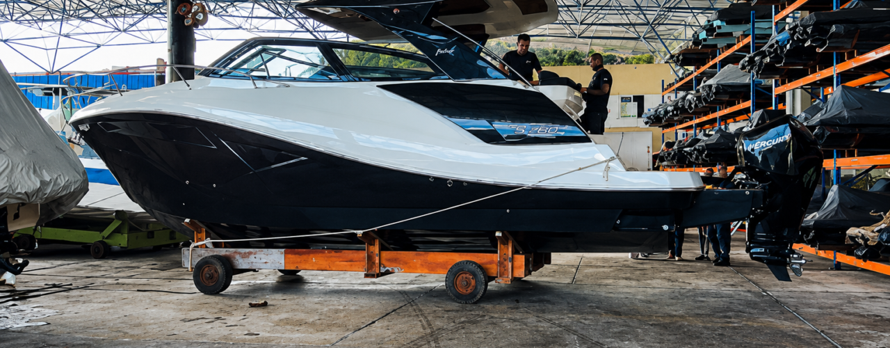 PF apreende lancha de luxo ligada à Operação Snooker