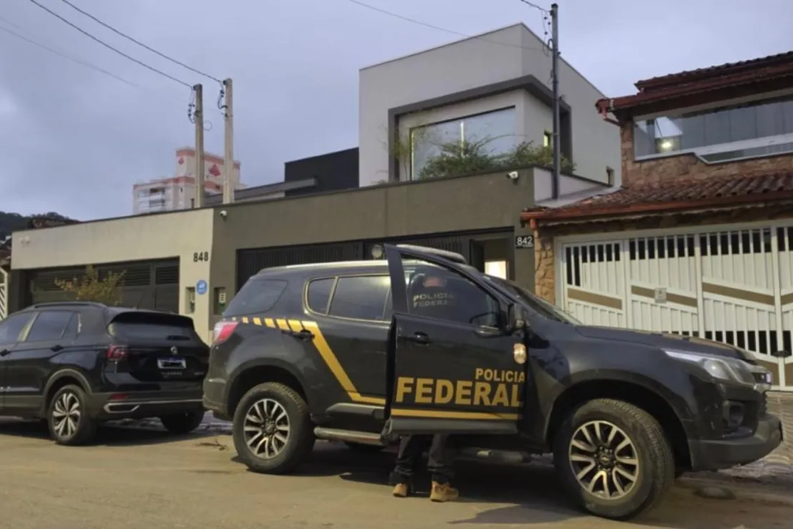 PF prende alvo por elo com PCC; empresário é procurado