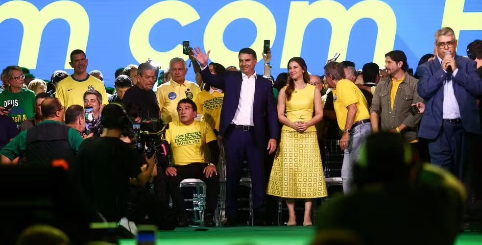 PL oficializa Flávio Bolsonaro candidato à Presidência