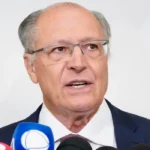 PSB oficializa Alckmin como vice na chapa de Lula