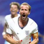 Copa: Inglaterra vira sobre RD Congo e pega México