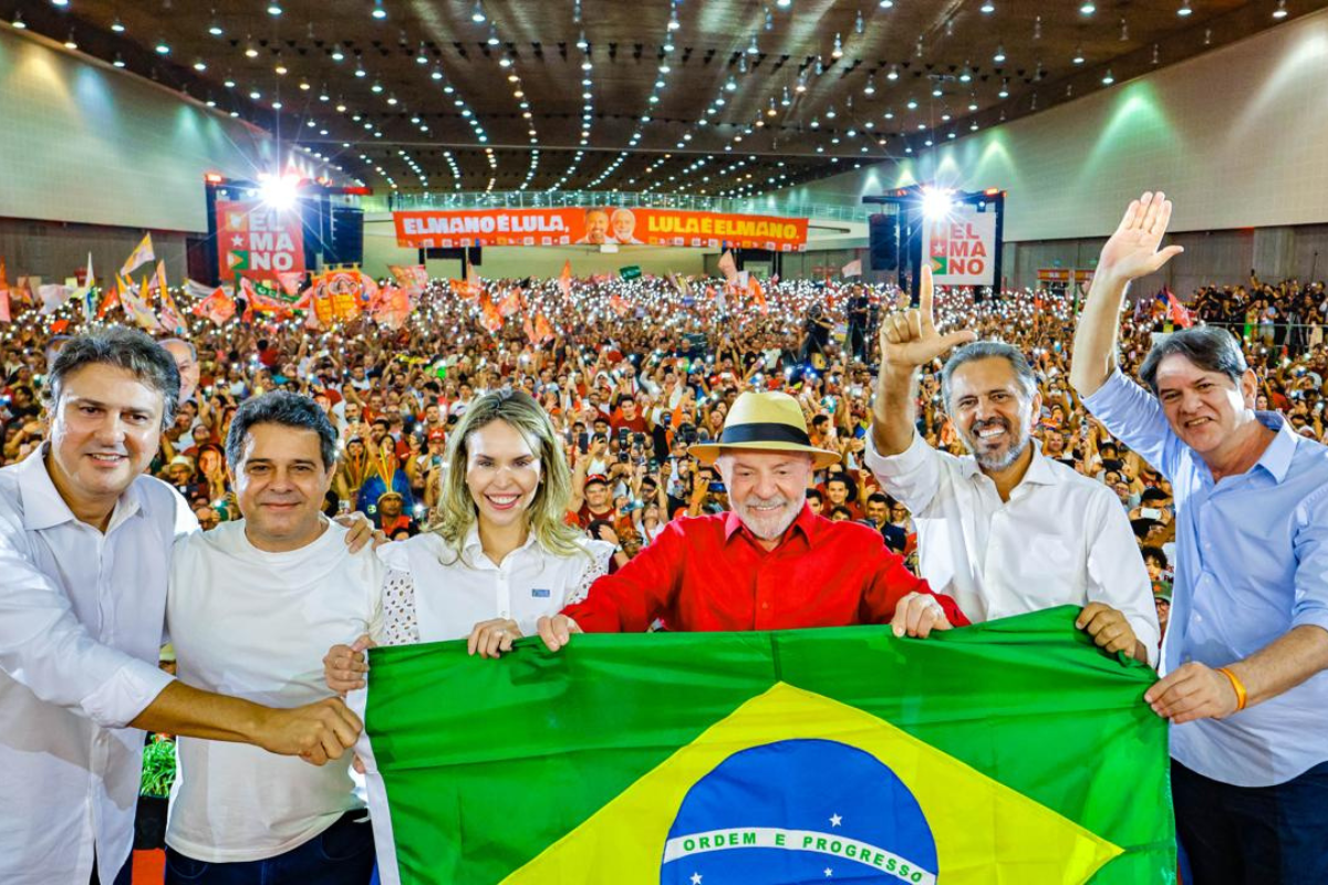 Política: PT oficializa Elmano à reeleição no Ceará