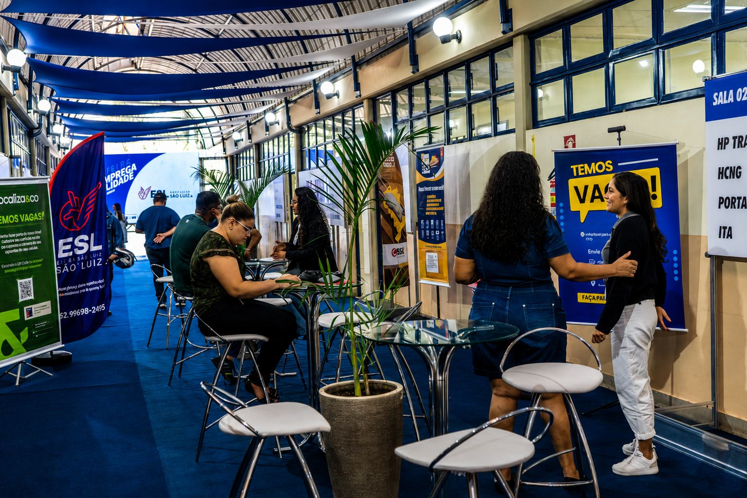 SEST SENAT realiza feira de empregos em Fortaleza