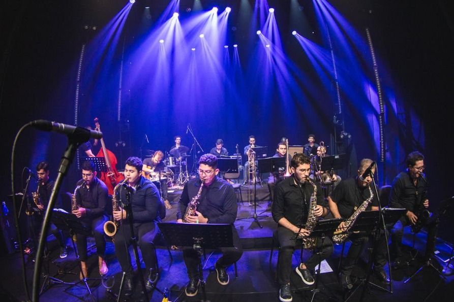 Sala Brass Big Band estreia no Theatro José de Alencar
