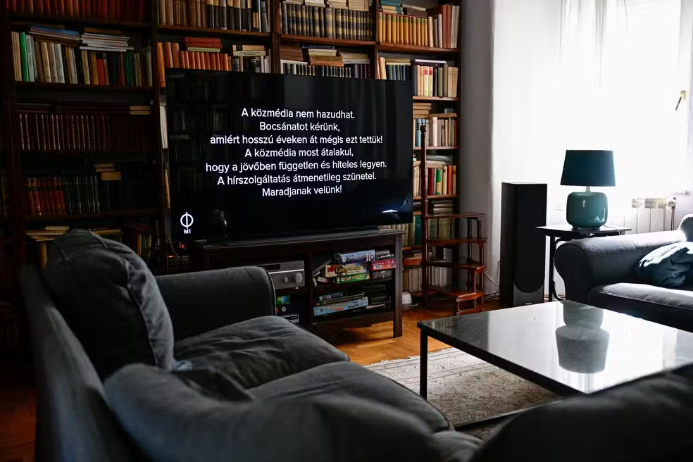 TV estatal húngara pede desculpas por mentiras