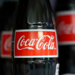 Tesla e Coca-Cola pedem isenção para produtos do Brasil