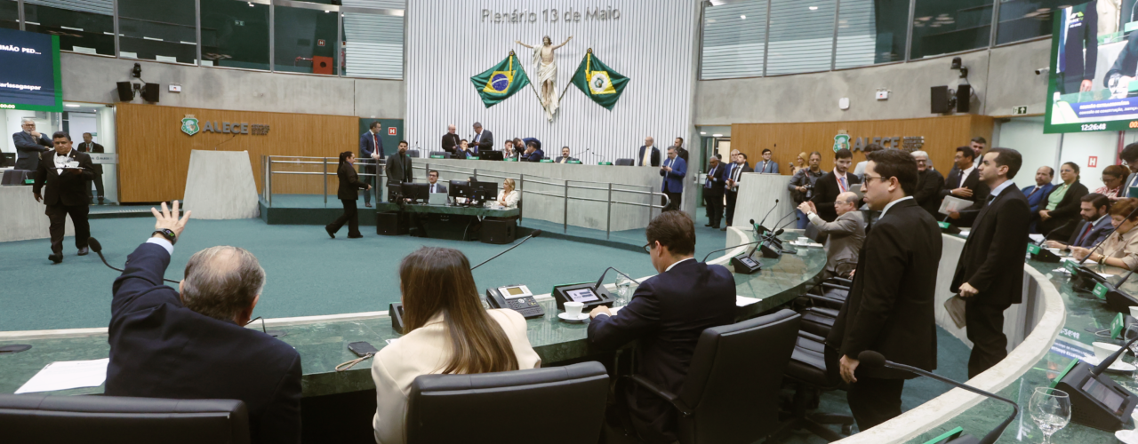 Alece aprova projetos do MPCE e do Executivo