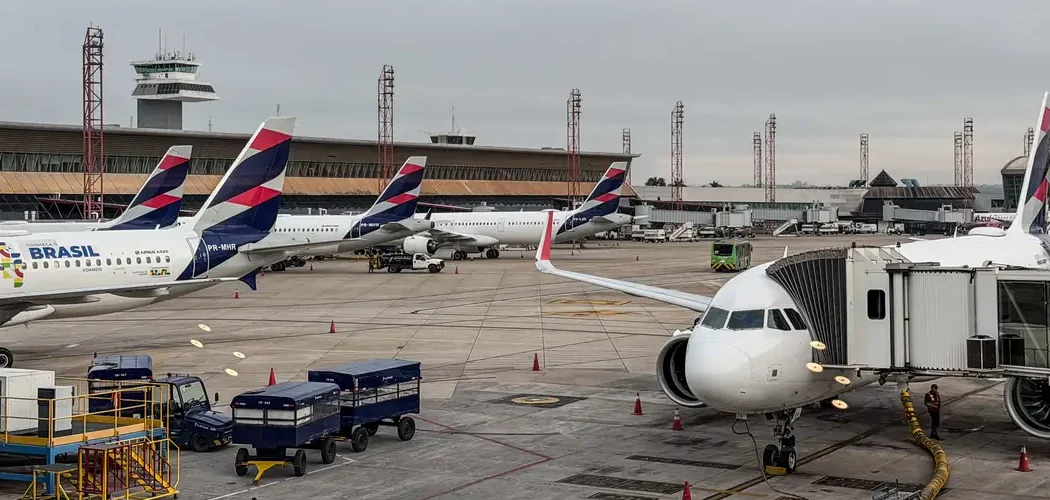 Anvisa atualiza regras sanitárias em aeroportos