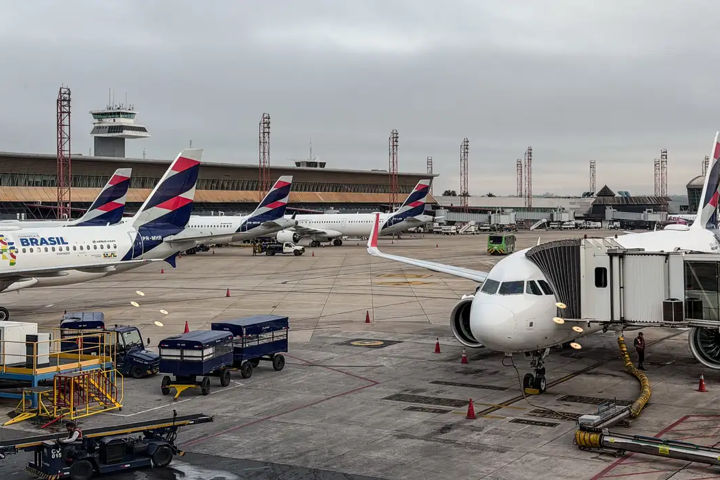 Anvisa atualiza regras sanitárias em aeroportos