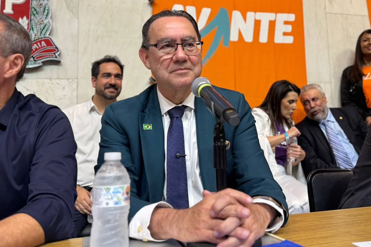 Avante oficializa Augusto Cury à Presidência